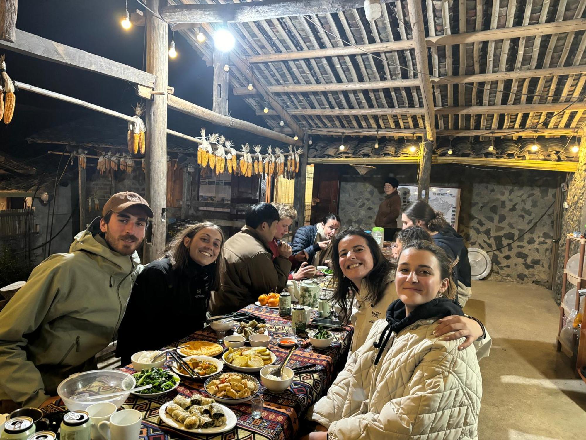 Hoang Cong Ban Gioc Homestay กาวบั่ง ภายนอก รูปภาพ